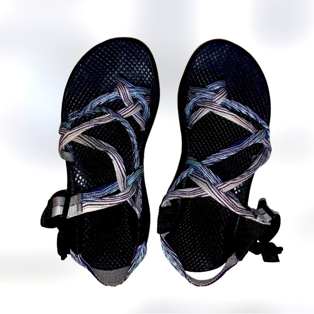 CHACO women’s chacos thong style sandals size 6